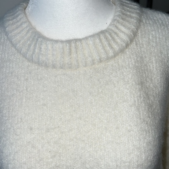 Zara Chunky Sweater with Lattice Sleeves - Picture 4 of 10
